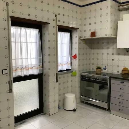 דירה Rua Primeiro De Dezembro קלדס דה ריינה